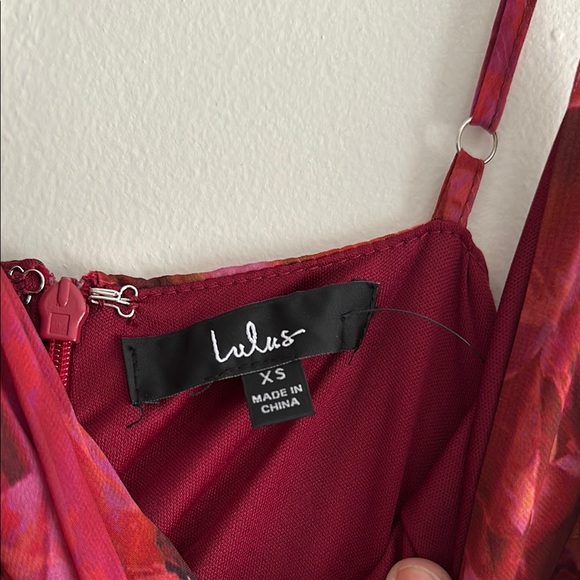 Lulu’s Floral burgundy Maxi Dress - Picture 2 of 4